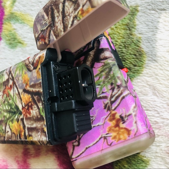 Two torches - Picture 2 of 2